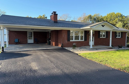Lindseyville House | Soothing 3-bedroom country house in peaceful Sweeden, KY