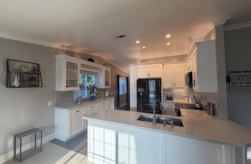 Merced House | Soothing 3-bedroom house with AC in charming Merced
