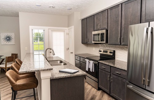 Bayberry House | Sophisticated Golf Community Townhouse!–3442