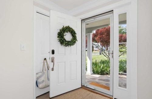 Edgewater House | South River Estate 4BR Sleeps 10
