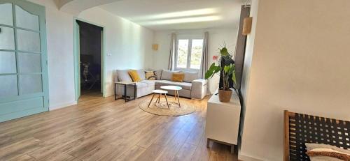 Guiselle Apartment | Spacieux haut de villa 3 chambres Venaco