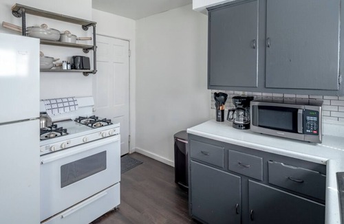 Dayton Apartment | Spacious 2BR Apt w/Remote Work Setup & Laundry