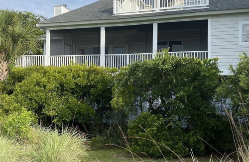 Bald Head Island House | Spacious 3 bedroom, 3 full bath home on the 8th Green! Sleeps 8-10