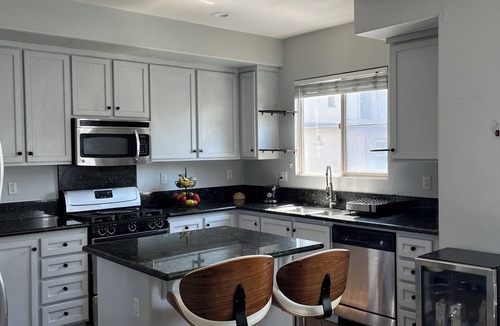 Rancho Cucamonga Condo | Spacious 3-bedroom condo in tranquil Rancho Cucamonga with AC