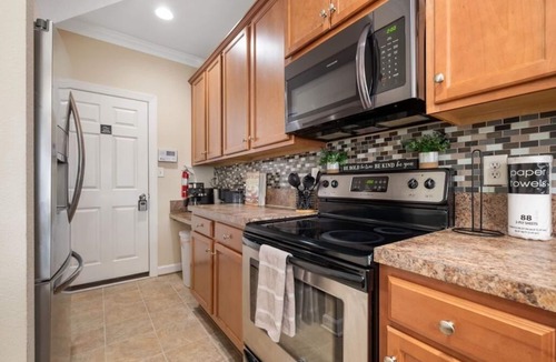 Northeast Virginia Beach House | Spacious 3BR townhome. 1 mile to the Oceanfront & The Dome