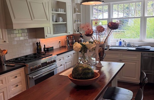 California Wine Country House | Spacious 4-bedroom farmhouse with private pool & vineyard views in Hopland