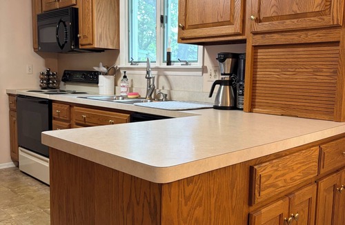 Macedon House | Spacious 4-bedroom house - Peaceful, comfortable, relaxing home.