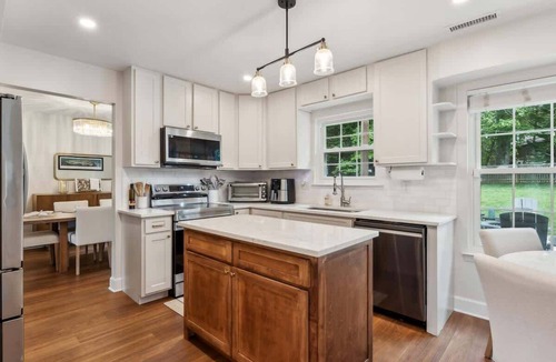 Annapolis House | Spacious 4BR | Pet-Friendly, Sleeps 10