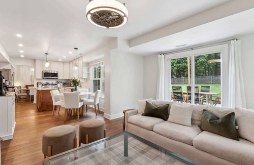 Annapolis House | Spacious 4BR | Pet-Friendly, Sleeps 10