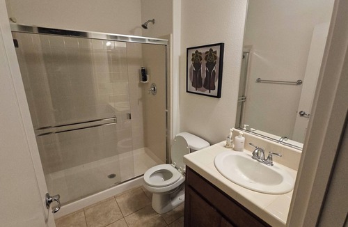 American Canyon House | Spacious 6-bedroom house in beautiful American Canyon with AC