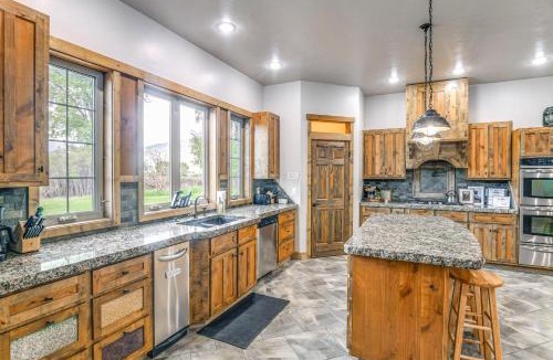 Afton House | Spacious Afton Home: Patio, Grill & Mountain Views