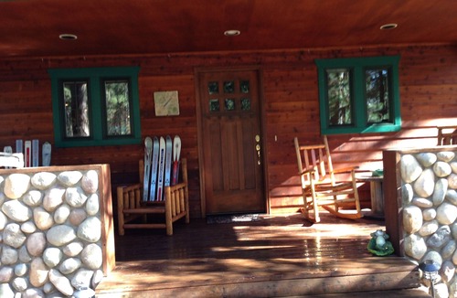Deschutes River Woods Cabin | Spacious and charming Craftsman retreat.
