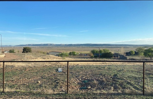 Paulden Cabin | Spacious Guest House with an Awesome View in Paulden, near Gunsite Academy