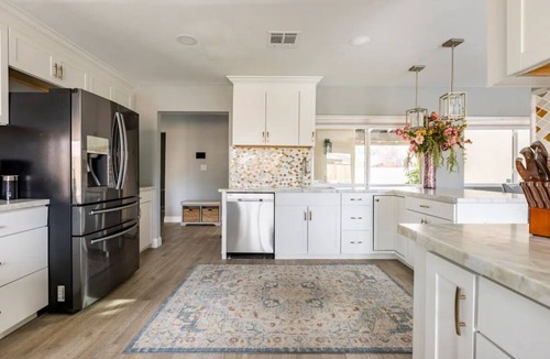 West Park Community House | Spacious Home offers quality and comfort.