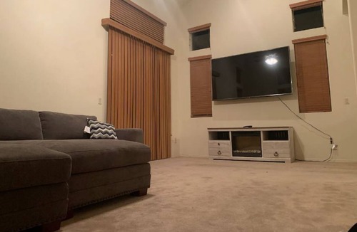 Menlo Park House | Spacious home sweet home near downtown Tucson!