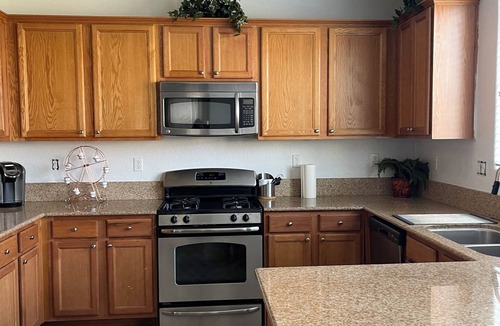Roosevelt House | Spacious house with large back yard near FAT airport and National Parks