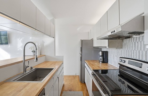 Lower Haight Condo | Spacious Japandi Condo w Spa Shower - Hayes Valley