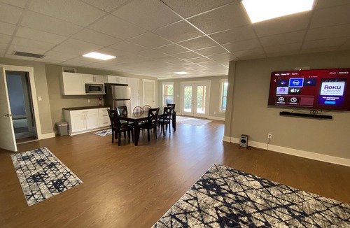 Mammoth Cave House | Spacious Lakehouse Getaway at Mammoth Cave
