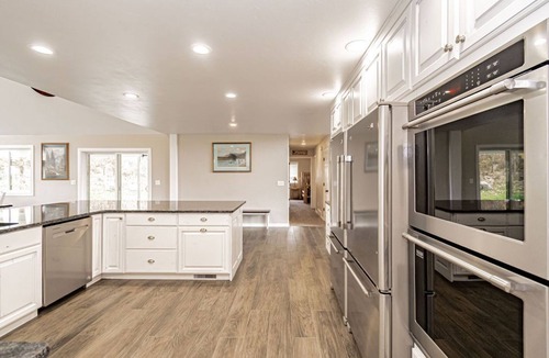 Ririe Cabin | Spacious Moss Avery Lodge - Located between Idaho Falls & Swan Valley