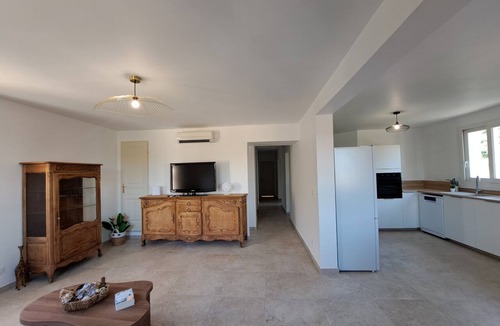 San-Nicolao Apartment | ☆Spacious New 5-Room Apartment (3 Bedrooms) Less Than a 5-Minute Drive from the Beaches ☆