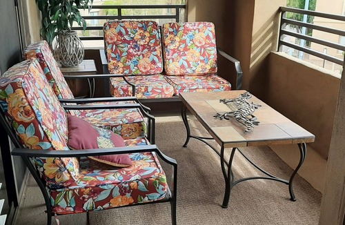 North Scottsdale Condo | Spacious North Scottsdale Condo with garage just steps from the pool!