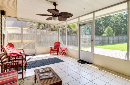 Richmond Hill House | Spacious Richmond Hill Home ~ 20 Mi to Savannah!