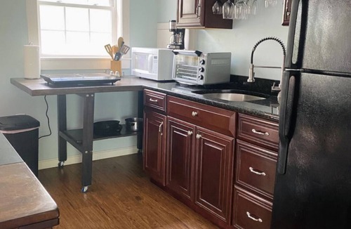 Kenyon Apartment | Spacious, Serene Guesthouse close to RI beaches, URI & southcounty destinations!