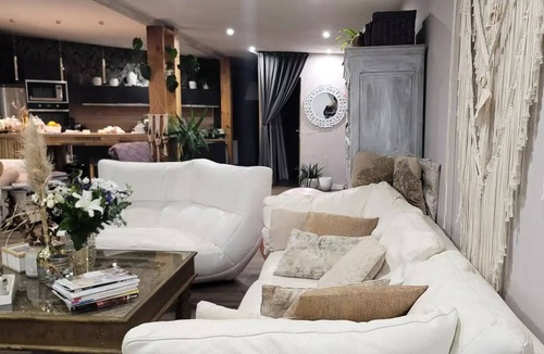 Molini Villa | Spacious Villa Albitreccia - 5 rooms 8 people - 5 Room Villa for 8 people