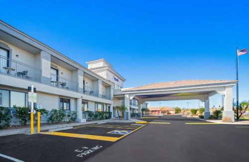 Fountain Hills Hotel | Spark by Hilton Fountain Hills Scottsdale
