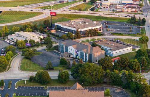 Indianapolis Hotel | Spark by Hilton Indianapolis Northeast Fishers