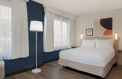 Wilmington Hotel | Spark by Hilton Wilmington