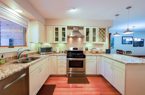 Durango House | Sparkling new home close to downtown & hiking trails
