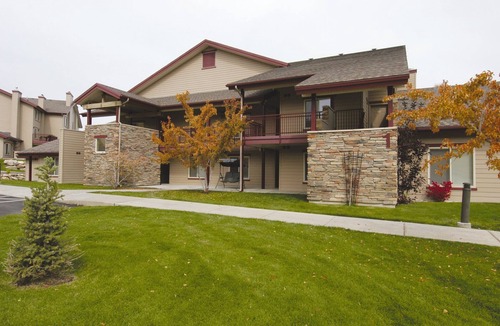 Harbor Village Resort | Sparkling sapphire lake!