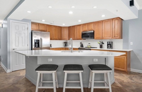 Ocean City Condo | 🏖️Spectacular Spacious Ocean Front Condo on Boardwalk, this one you've got to see! 🏖️