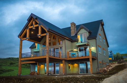 Garden City Cabin | Splash Pad! Spectacular Lake View!