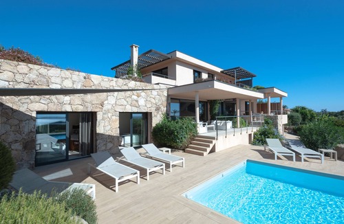 Cirendinu Villa | Splendid 5bed villa with sea view and heated pool near beach Cabanon Bleu St Cyp