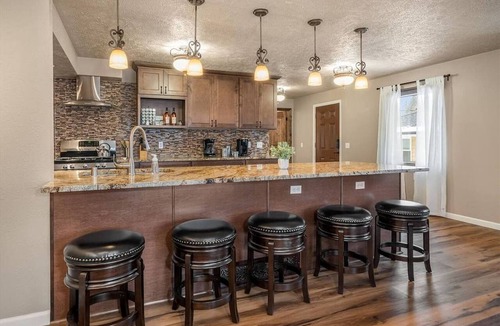Cliff - Cannon House | Spokane South Hill entertainer’s haven w/theater, wine room & BBQ patio.