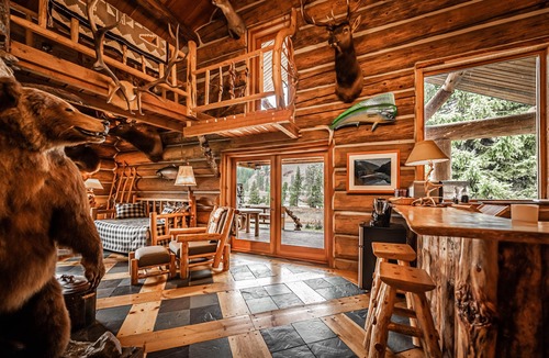 Superior Cabin | ⭐ Sportsman Dream Riverfront SKI PASS.Fireplace⭐