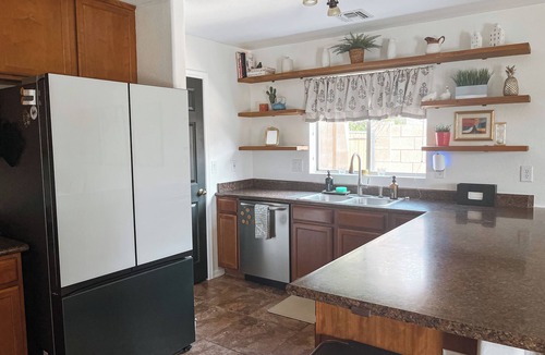 Sun City House | Spring Training HQ · Real Grass · Game Room · Pet Friendly · Sleeps 8