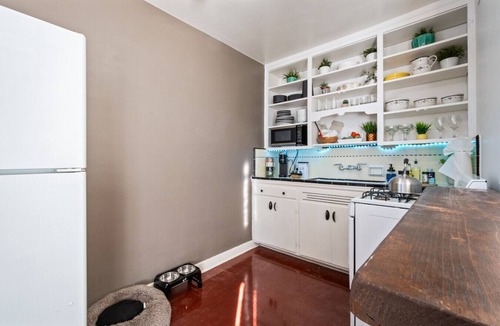 Blenman-Elm House | Springtime Oasis! Sun-Kissed 1BR Near UofA