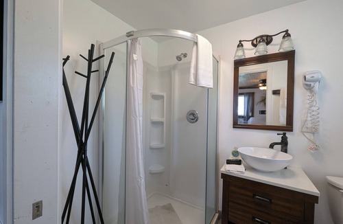 Squaw Valley Cabin | Squaw Valley Motel Room #8