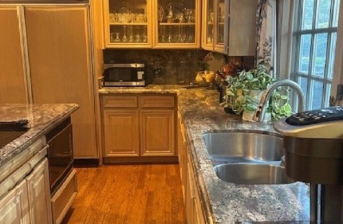 St. Helena House | St. Helena Mountain Vineyard Retreat