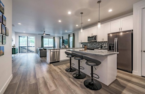 Flagstaff House | Stargazer - The Desirable Home w/AC and Hot Tub