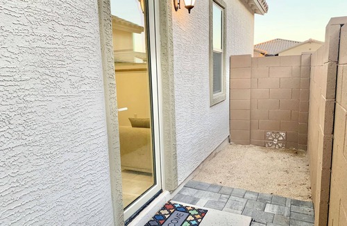Maryvale House | Starry Cardinal Stadium Guest House