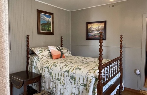 Dragoon House | Stay at the JH Smith Historic Landmark in the heart of Dragoon