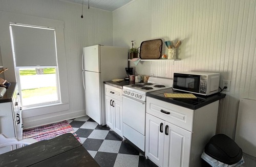 Metter Apartment | Stay for GSU SOAR Small Town Charm