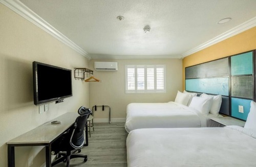 Victorville Hotel | Stay in a 2 Queen Beds Room for Victorville Family Adventures – 3 Rooms