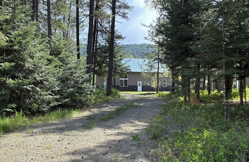 Newport House | Stay in a shouse, a shop house, with thirteen foot ceilings, plenty of room.