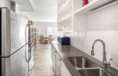 Sullivan's Island Apartment | Stay @ Ocean Spray at the Blue Horizon