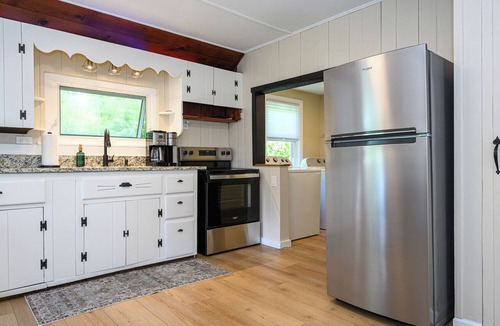 West Hill Lake Cottage | Step back in time with our 2-bedroom cottage in charming New Hartford!